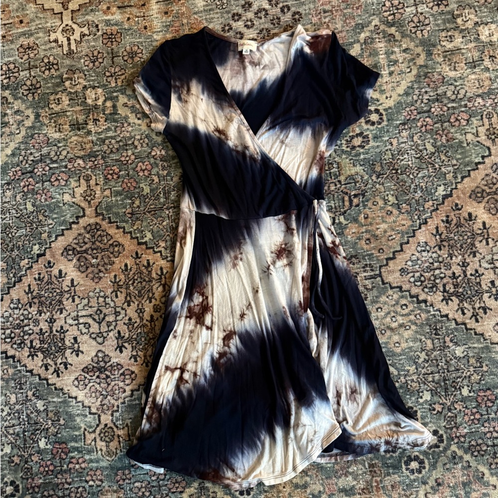 Elegant Tie-Dye Wrap Dress